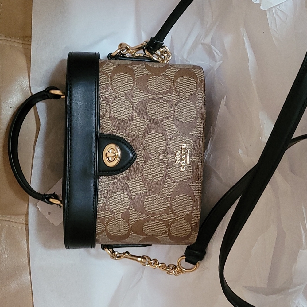 Crossbody bag